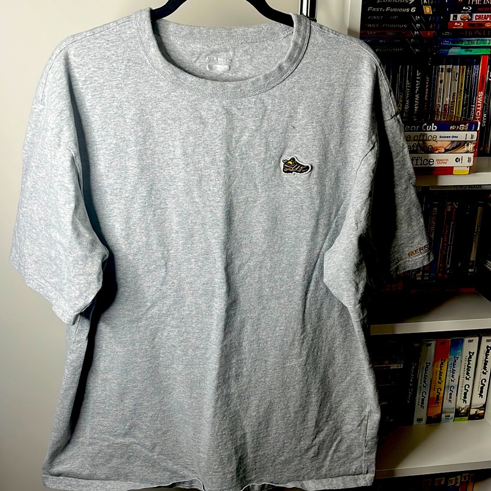 Large Merrell shirt